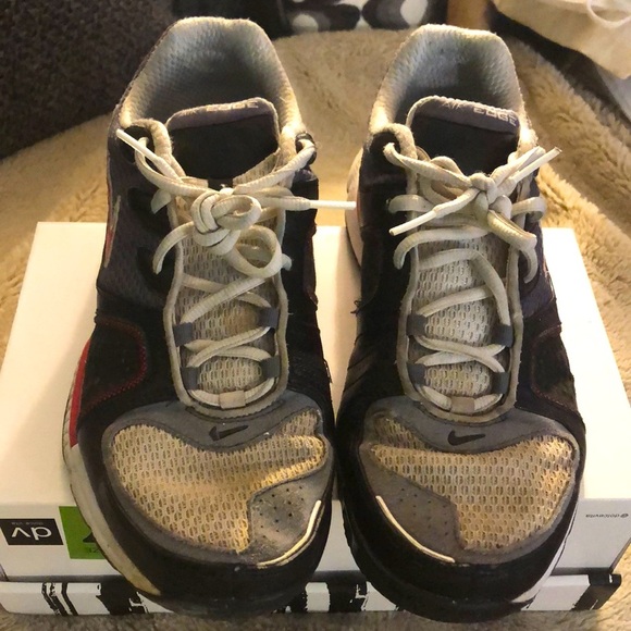 Nike Mens Air max Edge Black Red Gray Shoes, Size 10 - Picture 1 of 7